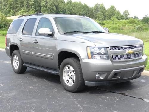 2009 chevrolet tahoe lt 4x4 with low miles! local trade in. must see!