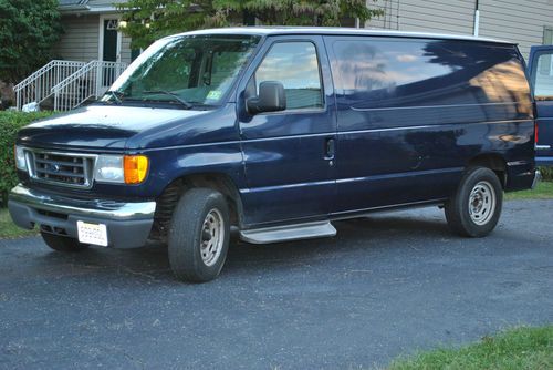 2006 ford e 150 super duty w towing packed cargo van
