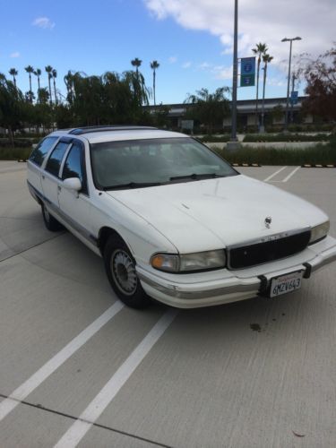 1993 buick roadmaster station - 350 v8 - no reserve