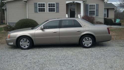Sell used 2001 Cadillac DeVille DHS Sedan 4-Door 4.6L in Anderson