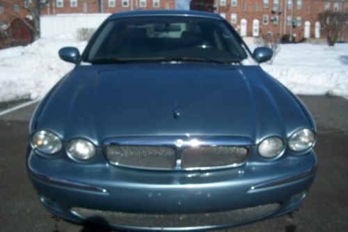 2002 jaguar x-type base sedan 4-door 2.5l