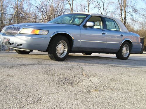 Beautiful 1998 mercury grand marquis floridian edition. runs excellent!