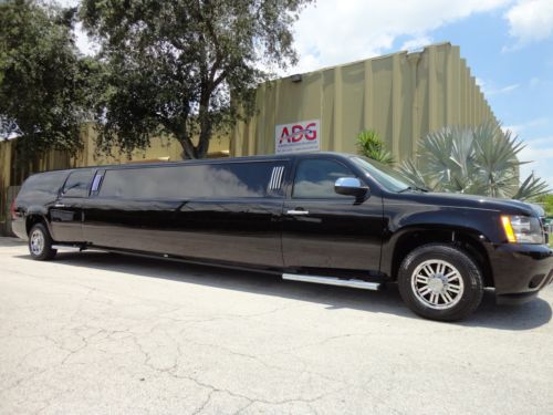 2007 executive coach builders 165&#034; limousine -- low mileage -- mint condition