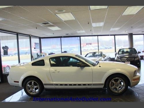 2007 ford mustang v6 deluxe