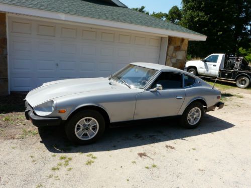 Partially restored 1974 datsun 260z with 1983 280z engine