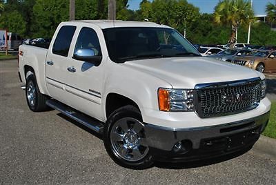 4wd 143.5&#034; sle low miles 4 dr crew cab truck automatic 8 cyl engine white diamon