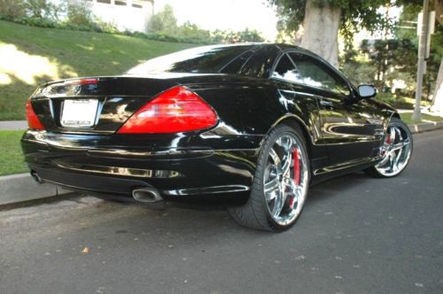 Beautiful sl500 amg super clean maintained no accidents carfax excellent cond