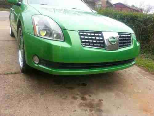 04 Nissan maxima 22 inch rims