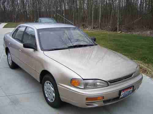 Purchase Used 1996 Toyota Camry Dx Sedan 4 Door 2 2l In Loveland