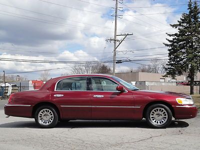 No reserve rare bright toredor red all powered leather clean runs drives great