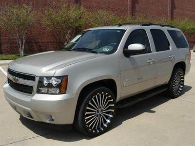09 chevy tahoe lt, plush leather, 20 in alloy whls, 3rd row, power liftgate