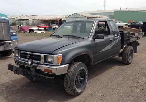 1993 toyota pickup xtra cab 5 speed 22re 4x4