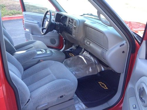 Used Chevy Tahoe >> Purchase used 1998 Chevy Tahoe LS 2 door 2 wheel drive 95k ... Used Chevy Tahoe >> Purchase used 1998 Chevy Tahoe LS 2 door 2 wheel drive 95k ...