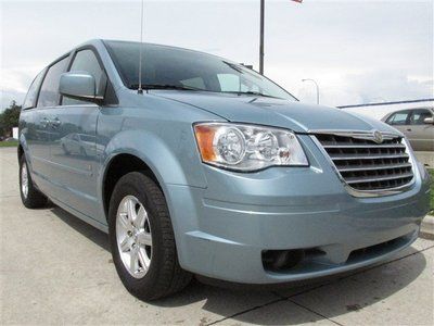 2008 chrslyer town country wp edition loaded