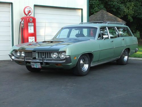1971 ford torino station wagon