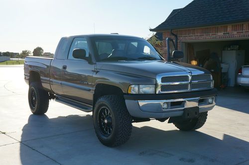 2001 Dodge Ram 2500 4x4 Extended Cab, image 8