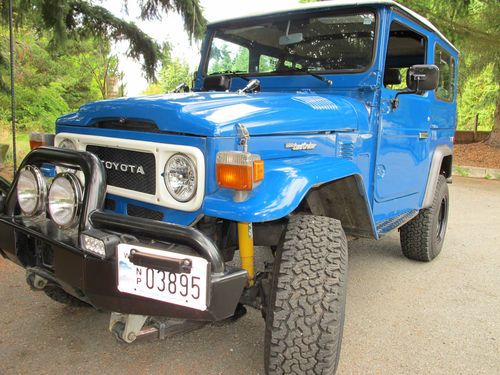 1982 toyota fj40 land cruiser - 12ht diesel 5-speed - tastefully reworked