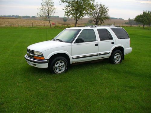 2000 chevrolet blazer ls sport utility 4-door 4.3l 4x4