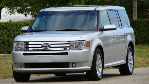 2010 ford flex luxury premium crossover utility vehicle 5,000 one owner miles