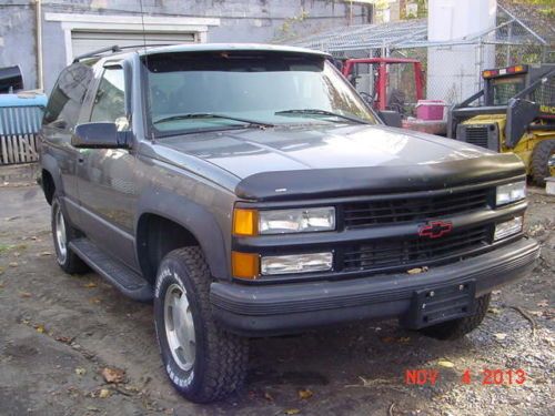 1999 chevy tahoe 4x4 2dr tahoe lt 4wd great shape !!! no reserve !!! rare !!!