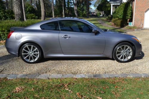 2009 infiniti g37s coupe- fully loaded with very low milage