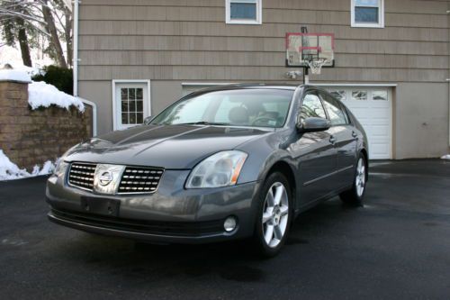 Maxima one owner sunroof excellent condition warranty