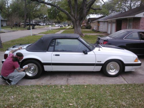 1990 ford mustang 25th anniversary edition. custom..fast...clean. show quality.