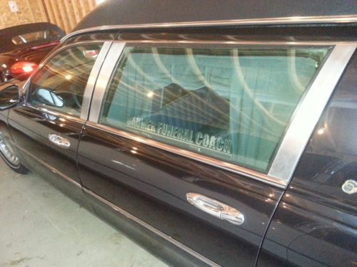 Purchase used 1999 Lincoln Town Car Hearse built by Superior in