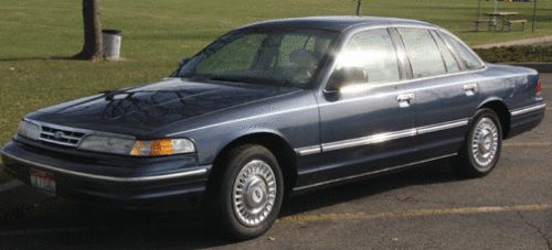 Ford crown victoria lx (not a cop car)  93,141 miles   $2,995.00