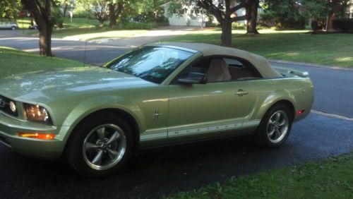 2006 mustang covertible pony packge 50k miles