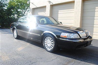 2003 lincoln town car signature/black-black!wow!nice!look!warranty!unreal!
