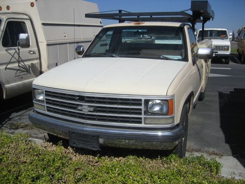 1989 chevy 1-ton truck with utility box and rack