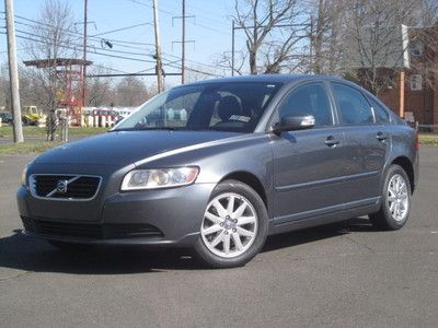2009 volvo s40 auto 2.4l leather clean runs great no reserve well maintained!!!