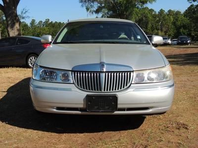 2000 lincoln town car cartier 4.6l  package rear seat vanity only 42k miles