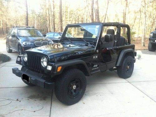 Buy Used Fun Black 2005 Jeep Wrangler X Sport Utility 2 Door 4 0l