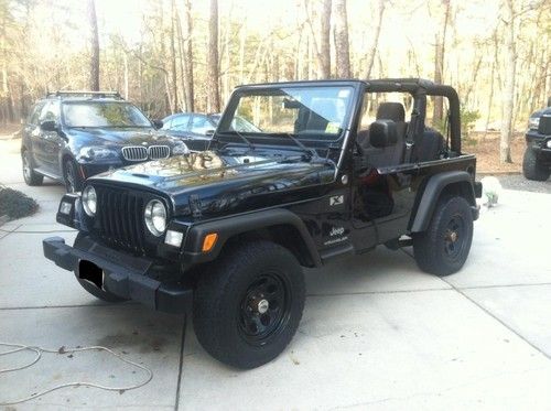 Fun black 2005 jeep wrangler x sport utility 2-door 4.0l