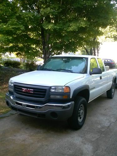 Gmc sierra 2500 hd 4x4 extended cab 4 doors pick up  long bed.