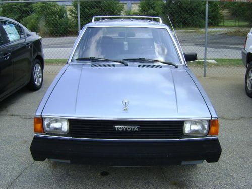 1983 toyota corolla dlx wagon 5-door 1.6l
