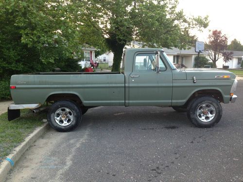 1971 vintage ford f-250 4x4 from the west coast.  runs and drives