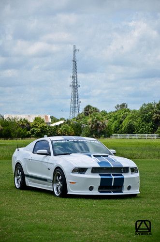2011 mustang shelby gt350 white with guardsman blue stripes! low miles!!
