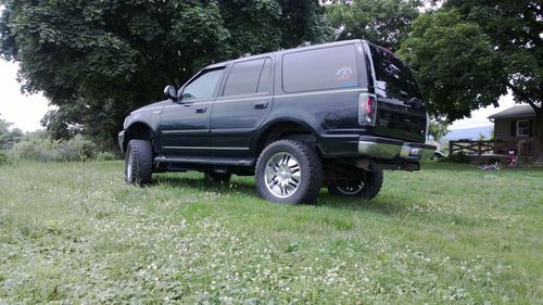 1998 ford expedition huge nice lift on 35's