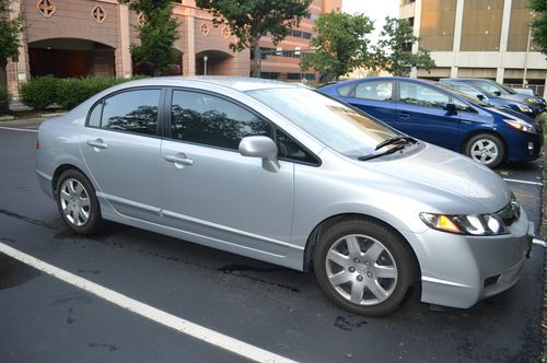 2010 honda civic lx sedan 4-door silver with 37,000 miles