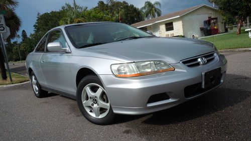 Very nice 2002 honda accord lx coupe, 2 owners, no accidents, no reserve!