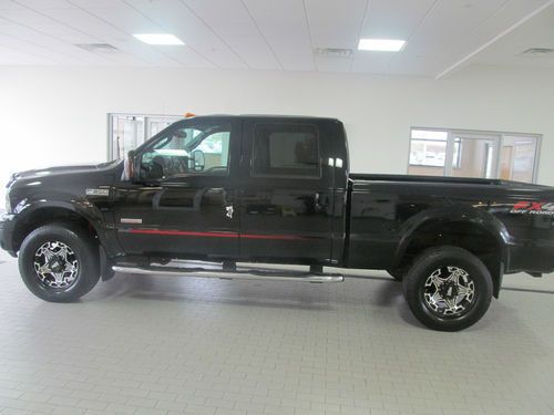 Ford f350 super duty crew cab lariat outlaw edition