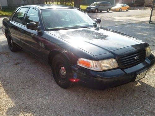 1999 ford crown victoria police interceptor sedan 4-door 4.6l