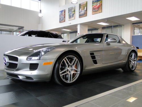 2011 mercedes-benz sls 63 amg one owner like new inside and out=one sweet ride