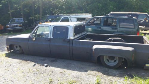 Buy used 6 INCH BODY DROPPED Chevy 4 door Dually on ...