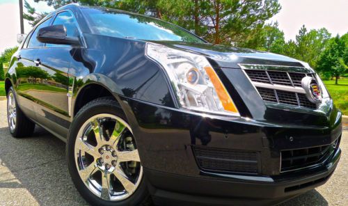 2012 cadillac srx/back up camera/ panoroof/ low miles/ leather/ no reserve