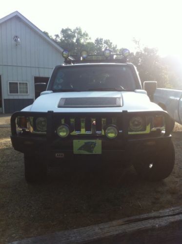Hummer h3 &gt;&gt;&gt;extra features added&gt;&gt;&gt; extra clean