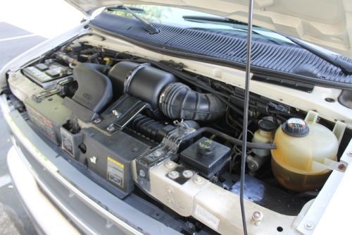 Buy used 1998 Ford E350 Super Club Wagon 3D 14 Passenger ...